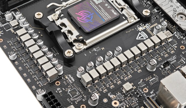 MSI MPG X870E CARBON MAX WIFI 主機