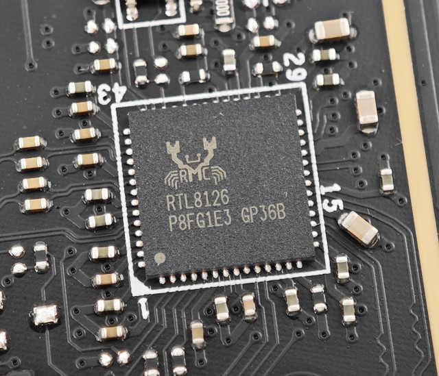 MSI MPG X870E CARBON MAX WIFI 主機