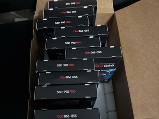 Amazon 買 SSD 又再發錯貨了 買三星 2TB SSD 買一發十  無需退還