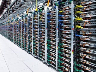 SanDisk︰AI 競賽重點而非算力 LLM 規模持續擴大   記憶體才是未來關鍵
