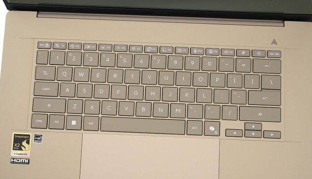 ASUS Zenbook A16 (UX3607)