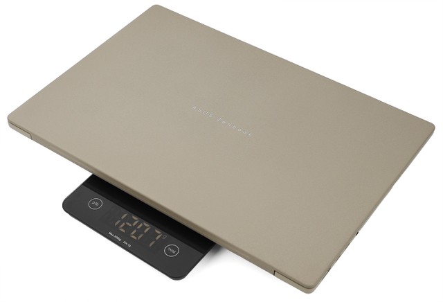 ASUS Zenbook A16 (UX3607)