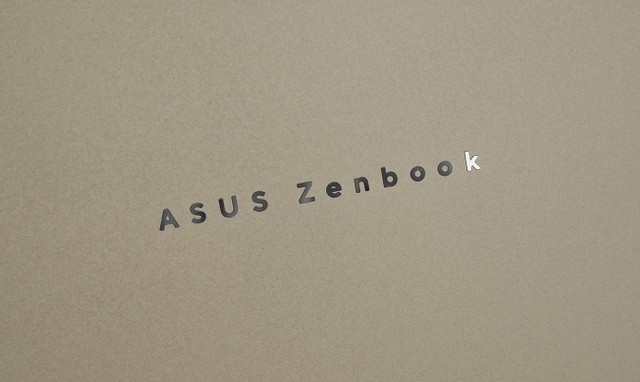 ASUS Zenbook A16 (UX3607)