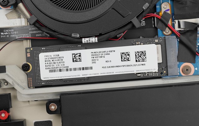 ASUS Zenbook A16 (UX3607)