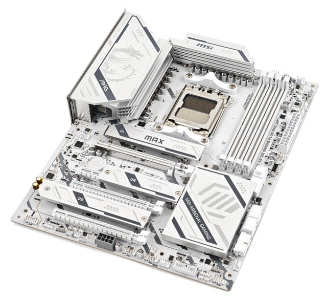 MSI MAG X870E GAMING PLUS MAX WI
