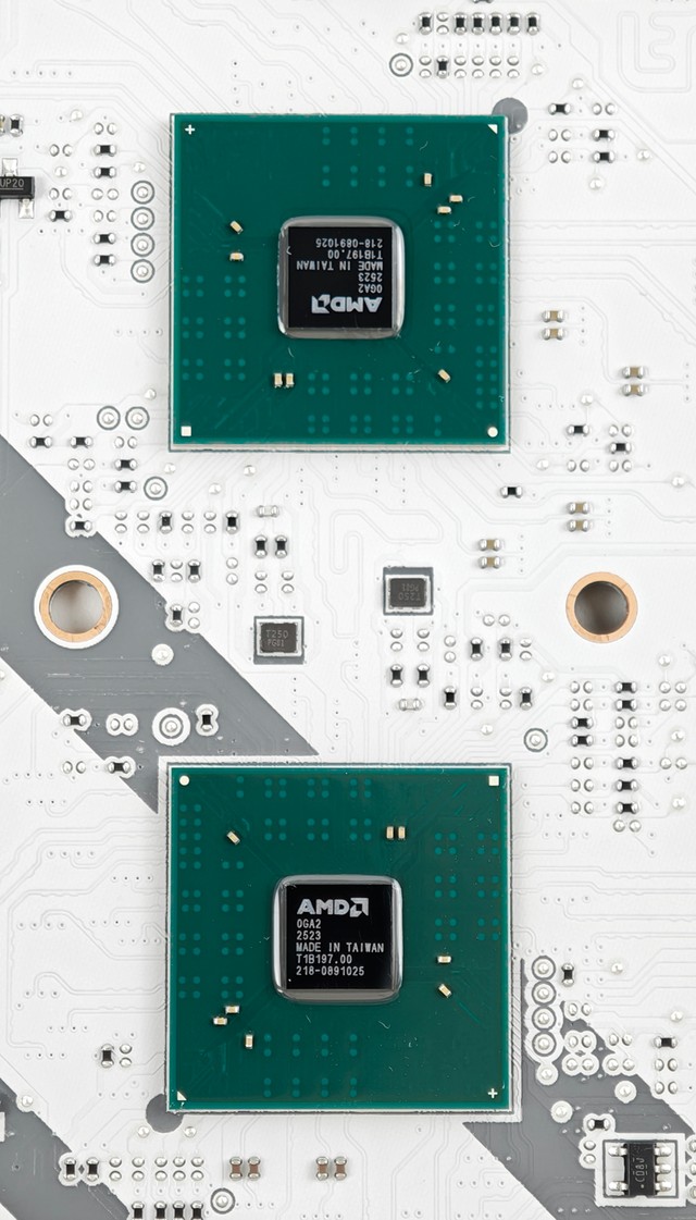 MSI MAG X870E GAMING PLUS MAX WI