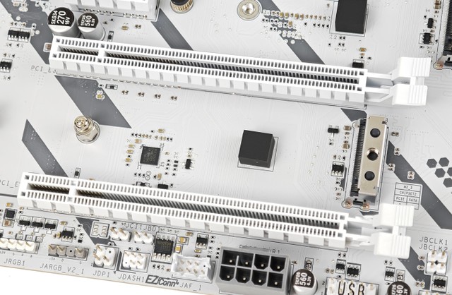 MSI MAG X870E GAMING PLUS MAX WI
