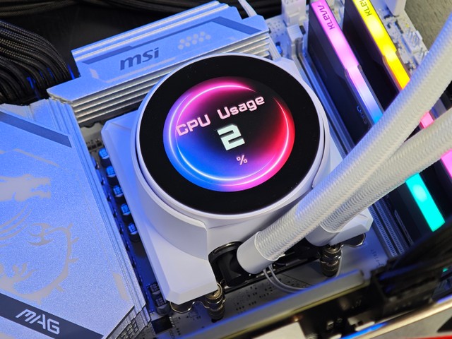 MSI MPG CORELIQUID P22 360 W