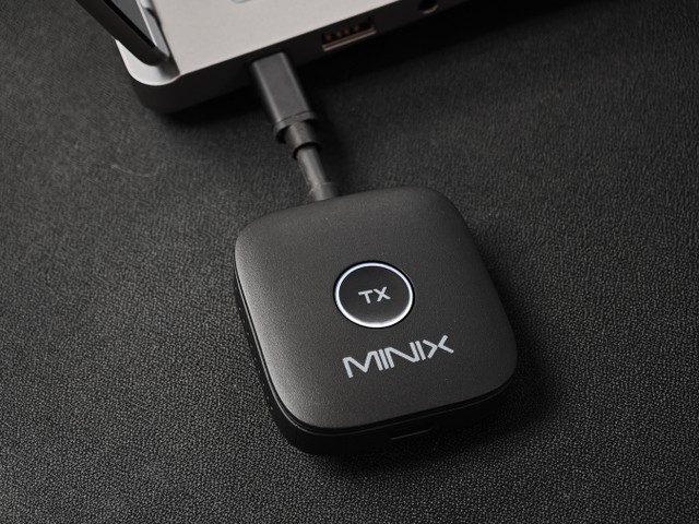 MINIX B21 2-to-1 Wireless Displa
