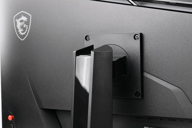 MSI MAG 272URDF E16 雙模顯示器