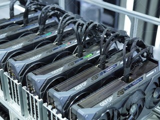 AI 算力新幣 Pearl 顯示卡挖礦潮 沒想到僅兩個月 RTX 5090 日收益已腰斬