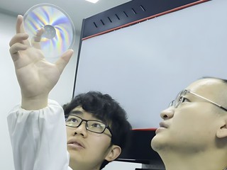 中國宣布國產 5D 玻璃硬碟量產 單碟 360TB、保存壽命逾 10 萬年