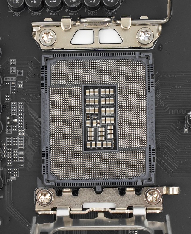 GIGABYTE Z890M FORCE DUO X WIFI7