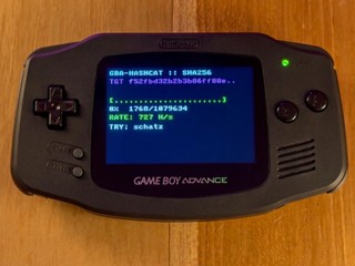 用 Game Boy Advance 破解密碼 16.8 MHz CPU   每秒可做 727 次哈希運算