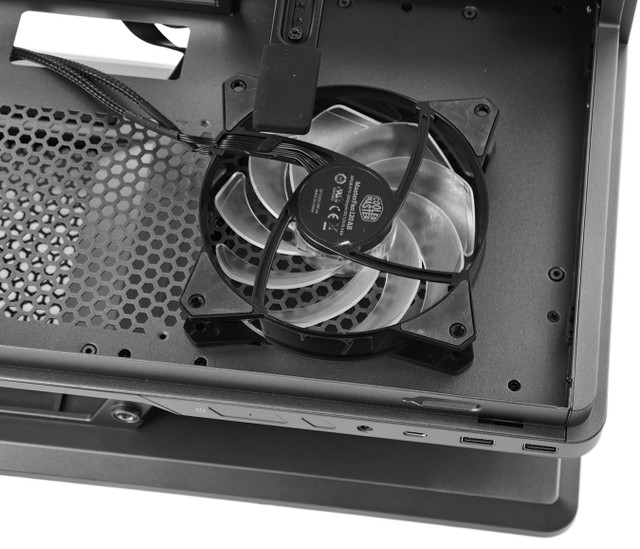 MSI MPG VIXTA 300R PZ 機箱