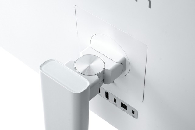 INNOCN 2722A 专业级 IPS 显示器