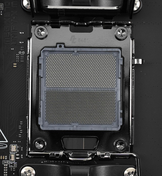 MSI MEG X870E UNIFY-X MAX