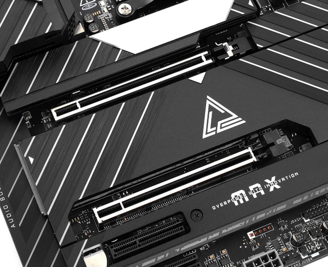 MSI MEG X870E UNIFY-X MAX