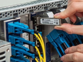 美國擬禁止中國光收發器進口 以防中國竊取機密資料、植入惡意軟體