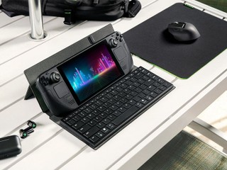 極薄收納・隨身攜帶桌機級鍵盤 Razer Travel Case Folio for Portable Keyboards