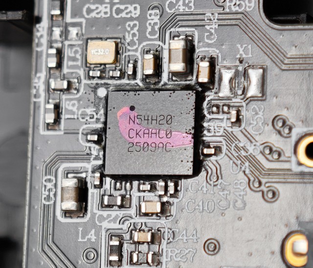 ASUS ROG Harpe II Ace 无线电竞滑鼠