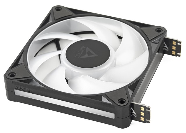 ARCTIC BioniX P12 / P14 A-RGB 風扇