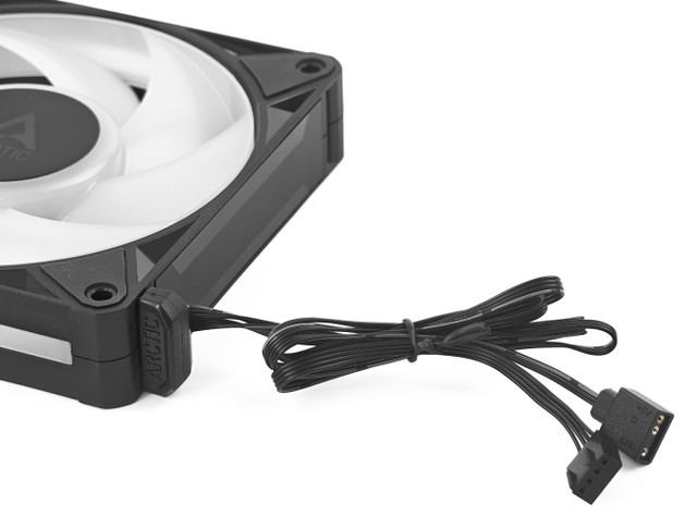 ARCTIC BioniX P12 / P14 A-RGB 風扇