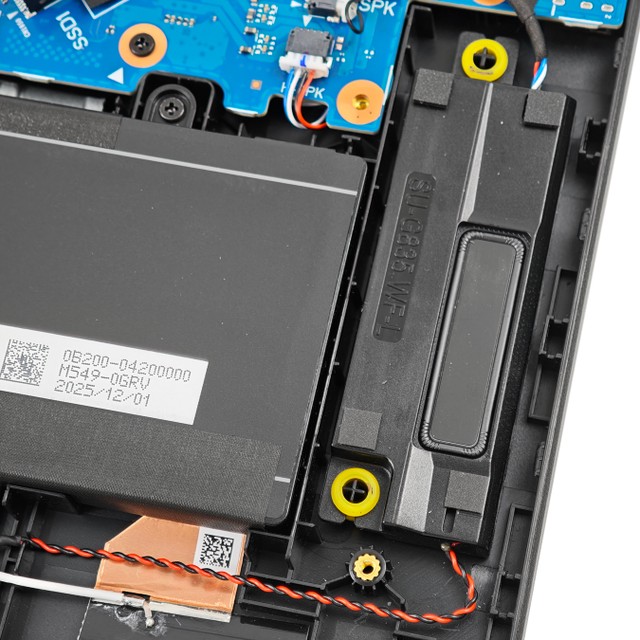ASUS ROG Strix SCAR 18 (2026) G8