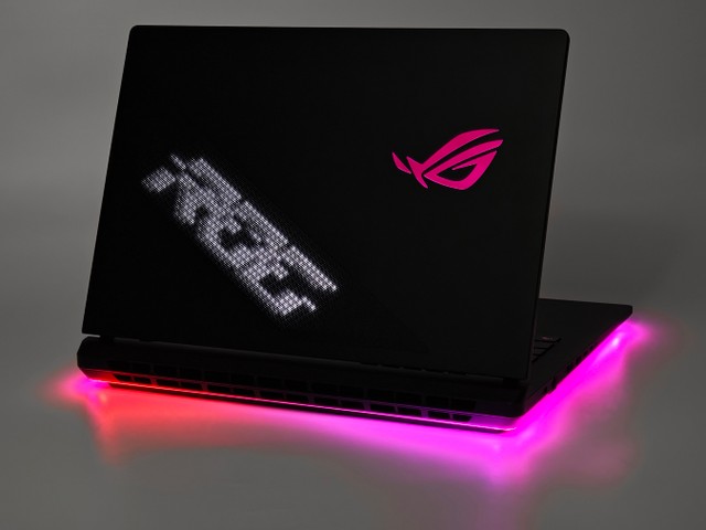 ASUS ROG Strix SCAR 18 (2026) G8