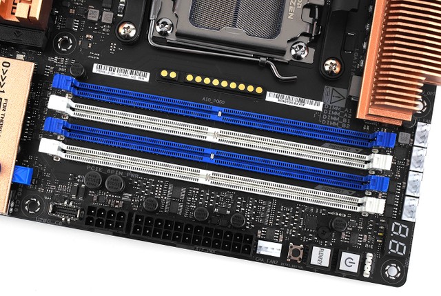 ASUS ROG CROSSHAIR 2006