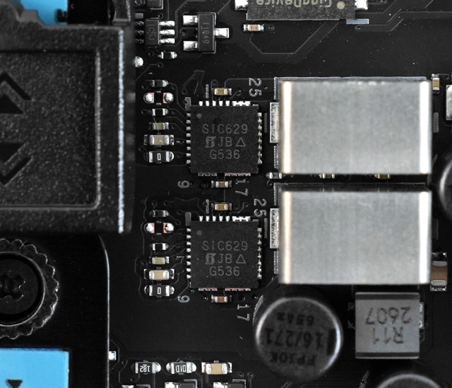ASUS ROG CROSSHAIR 2006